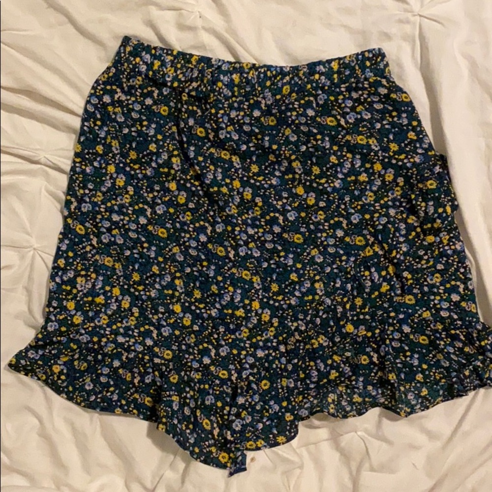 ruffle skirt